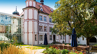 Pflegeappartement Schloss Fellheim Bayern kaufen Geldanlage Real Estate Liegenschaft